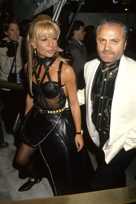 vestito gianni e donatella versace